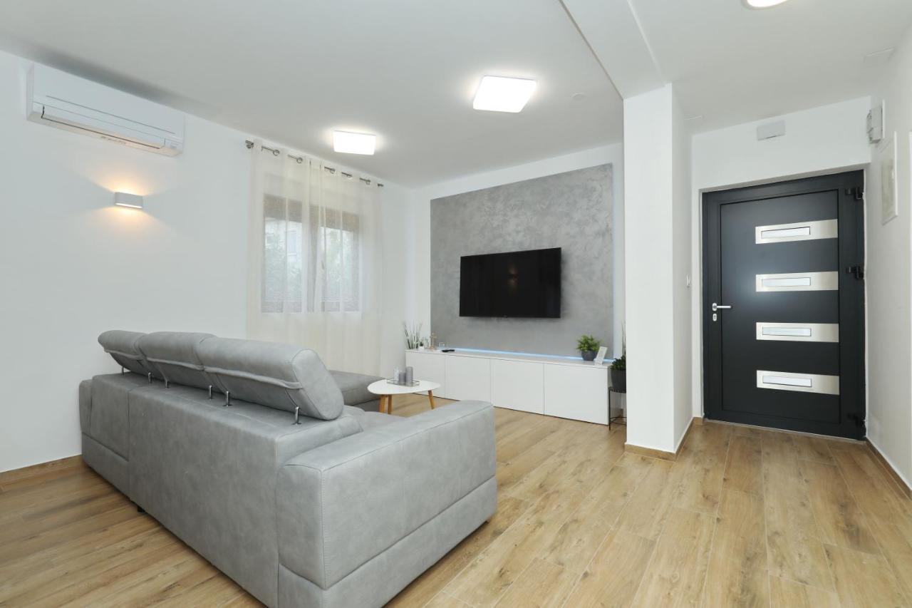 Appartement And Mare